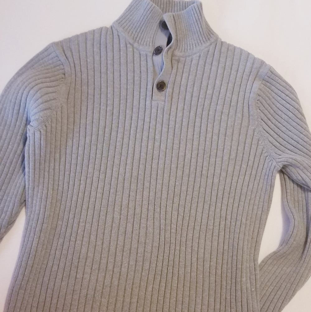 GAP Brand Gray Men's Large Sweater with 3-Button Collar. 100% Cotton.